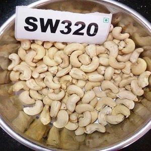 SW320 Whole Cashew Nuts