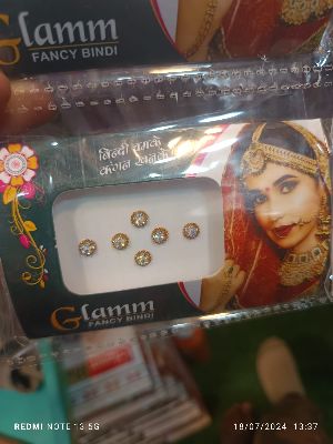 Glamm Hub Bindi