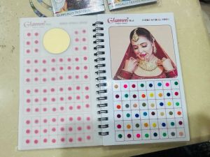 Glamm Hub Bindi Book