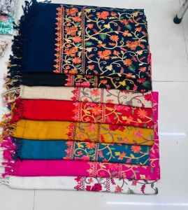 Ladies Multicolor Embroidered Kashmiri Pashmina Shawl