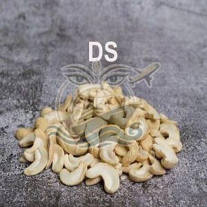 DS Split Cashew Nuts