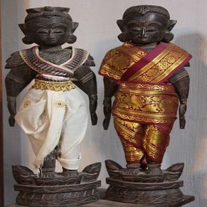 Wooden Kanchipuram Shakunthala Jagannathan Statue