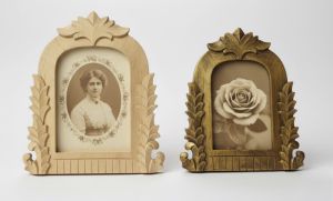 Wooden Arch Carved Photo Frame