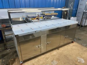Silver Stainless Steel Pick Up Counter
