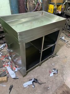 Silver Stainless Steel Pick Up Counter
