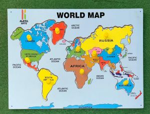 Wooden Educational Toy World Map Puzzle Tray