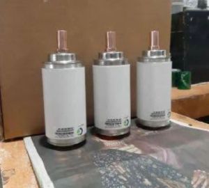 3 Pole 11kV Schneider Round Curve Vacuum Interrupter