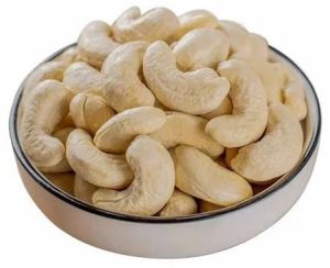 W320 Whole Cashew Nuts