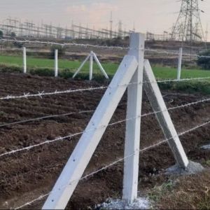 5 Feet RCC Fencing Pole