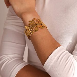 Brass Petal Curve Cuff Bracelet