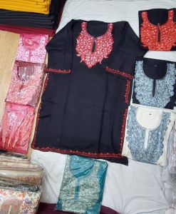 Kashmiri Woolen Embroidered Pheran
