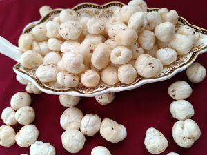 4 Plus Suta Phool Makhana