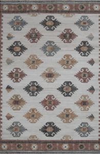 Traditional Kilim Style Handmade Jute Carpet