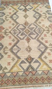 Traditional Pattern Handmade Jute Carpet