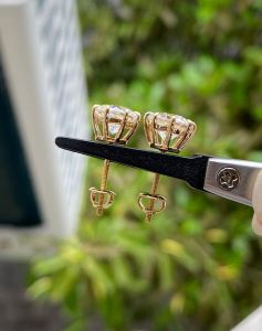 Ladies Beautiful Diamond Stud Earrings
