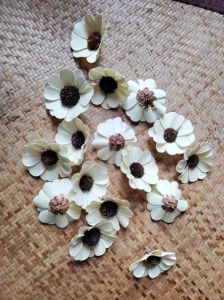 2.5 Inch Palm Bally Handmade Flower
