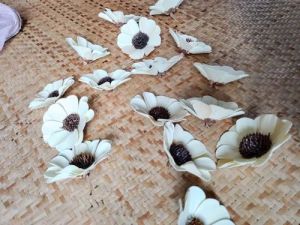 2.5 Inch Palm Bally Handmade Flower