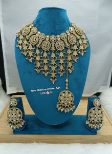 Premium Gold-Plated Bridal Shadow Choker Set with Earrings &AMP; Maang Tikka