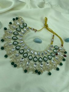 Bridal Look Deep Green Kundan &AMP; Faux Pearl Heavy Necklace Set for Weddings
