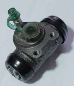 Bajaj Front Wheel Cylinder