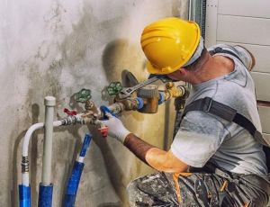 Plumbing Contractor Service