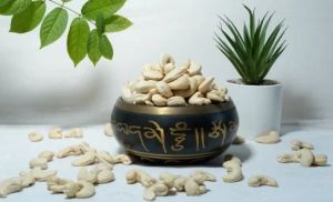 Nutshell Luxury W320 Cashew Nuts