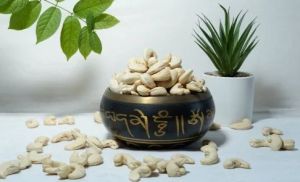 Nutshell Luxury W240 Cashew Nuts