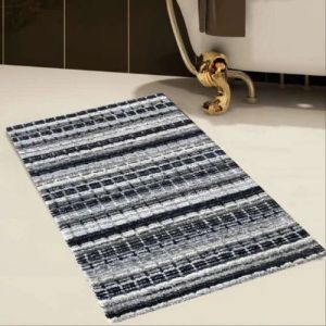 Traditional Handwoven Cotton Rug