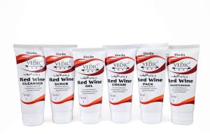 Vedic Leaf Red Wine Facial Kit