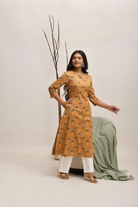 Khajura Breeze Kurta Set