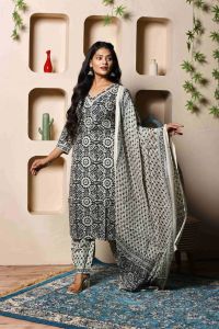 Gulrez Noir Suit Set