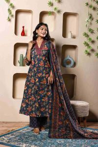 Noor-e-Nilofer Floral Suit Set