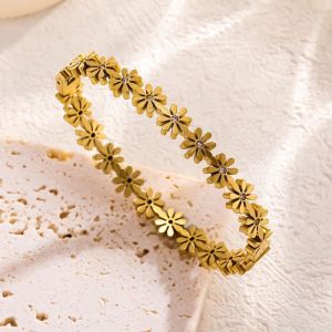Anti Tarnish Stainless Steel Golden Daisy Flower Bracelet