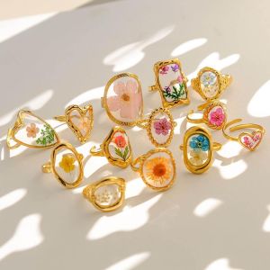 Ladies Golden Artificial Designer Ring