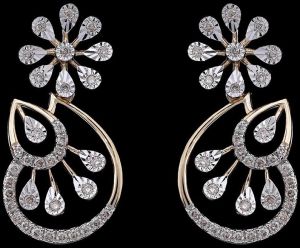 18k Gold Interlocking Diamond Link Earrings
