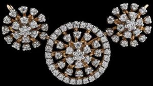 Medium Diamond Cluster Mangalsutra