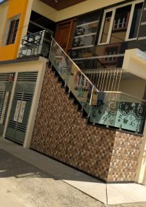 Floor Mounted Stainless Steel Glass Railing