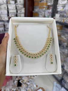 Ladies Gold Plated Artificial Necklace Set
