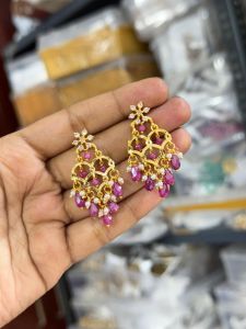 Ladies Purple &AMP; White Stone Kundan Earrings