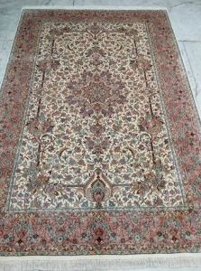Handmade Silk Floor Carpet ·
