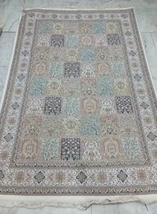 Royal Taj  Hand Knotted Kashmiri Pure Silk Carpet