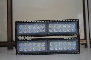 200W LED Flood Light -LINEAR