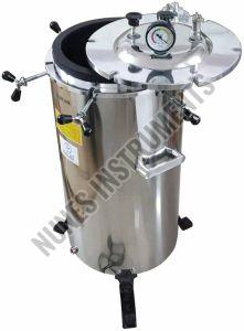 Double Walled Vertical Autoclave
