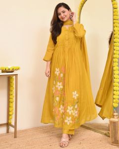 Ladies Floral Kurti With Dupatta &AMP; Bottomwear Set