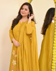 Ladies Floral Kurti With Dupatta &AMP; Bottomwear Set