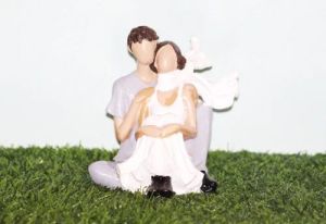 Decorative Cute Romantic Couple Miniature Showpiece