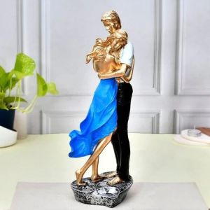 Premium Romantic Couple Showpiece