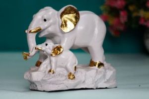 Resin Elephant Statue with Baby Elephant