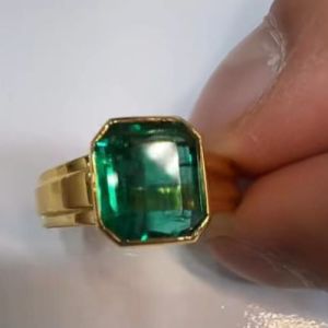 Green Emerald Ring