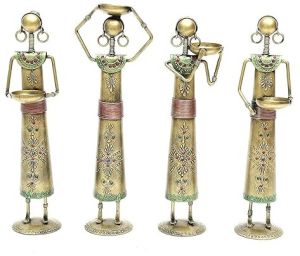 Metal Tribal Lady Showpiece